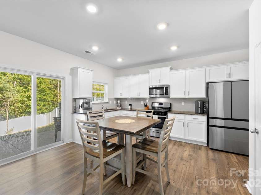 542 King Clover Lane, Clover, SC 29710.  MLS# CAR4313272, YatesRealty ID 3678. 