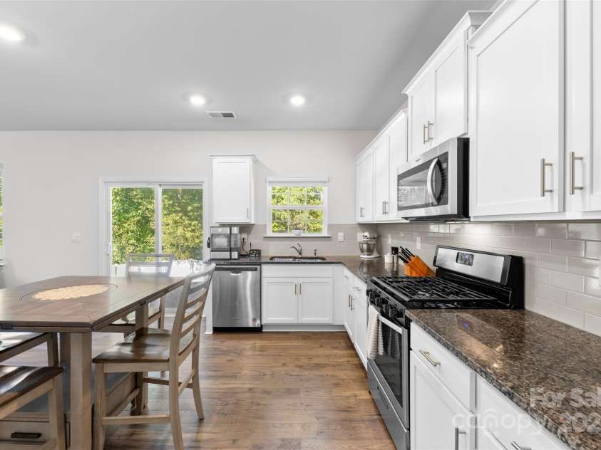 542 King Clover Lane, Clover, SC 29710.  MLS# CAR4313272, YatesRealty ID 3678. 