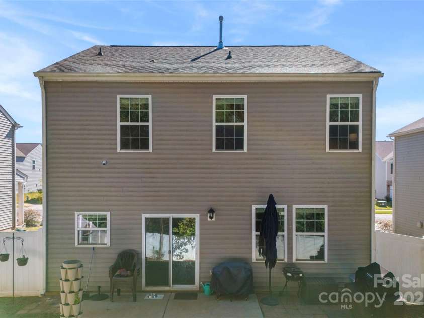 542 King Clover Lane, Clover, SC 29710.  MLS# CAR4313272, YatesRealty ID 3678. 