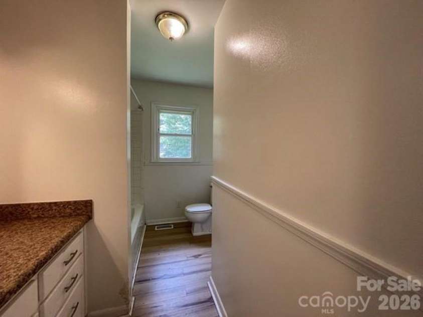 113 Lincoln Drive, Gaffney, SC 29341.  MLS# CAR4400044, YatesRealty ID 36781. 