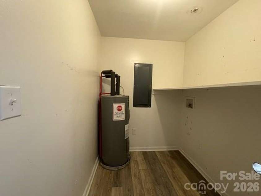 113 Lincoln Drive, Gaffney, SC 29341.  MLS# CAR4400044, YatesRealty ID 36781. 
