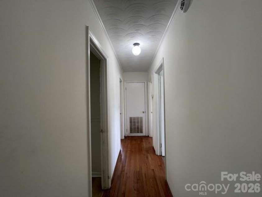 113 Lincoln Drive, Gaffney, SC 29341.  MLS# CAR4400044, YatesRealty ID 36781. 