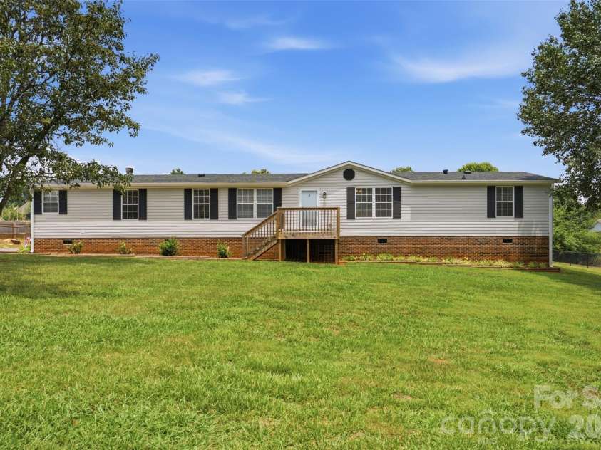 3642 Strollaway Lane, Claremont, NC 28610.  MLS# CAR4397799, YatesRealty ID 36782. 