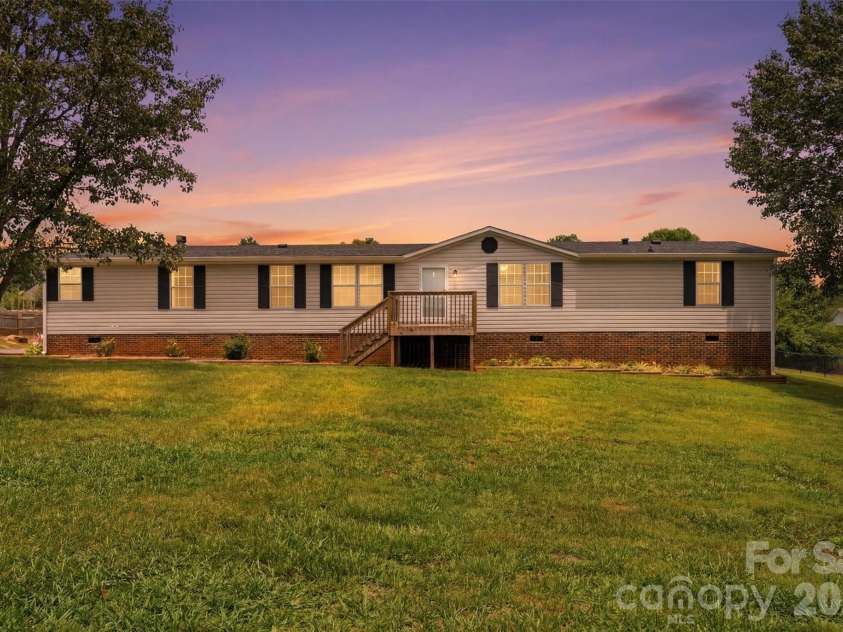 3642 Strollaway Lane, Claremont, NC 28610.  MLS# CAR4397799, YatesRealty ID 36782. 