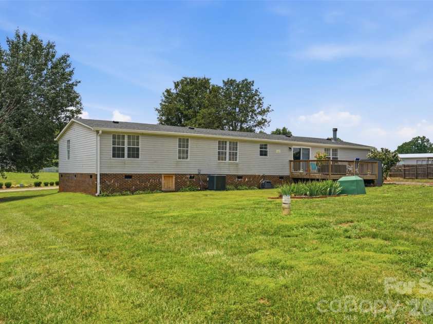 3642 Strollaway Lane, Claremont, NC 28610.  MLS# CAR4397799, YatesRealty ID 36782. 