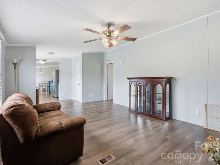 3642 Strollaway Lane, Claremont, NC 28610.  MLS# CAR4397799, YatesRealty ID 36782. 