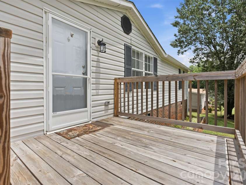 3642 Strollaway Lane, Claremont, NC 28610.  MLS# CAR4397799, YatesRealty ID 36782. 