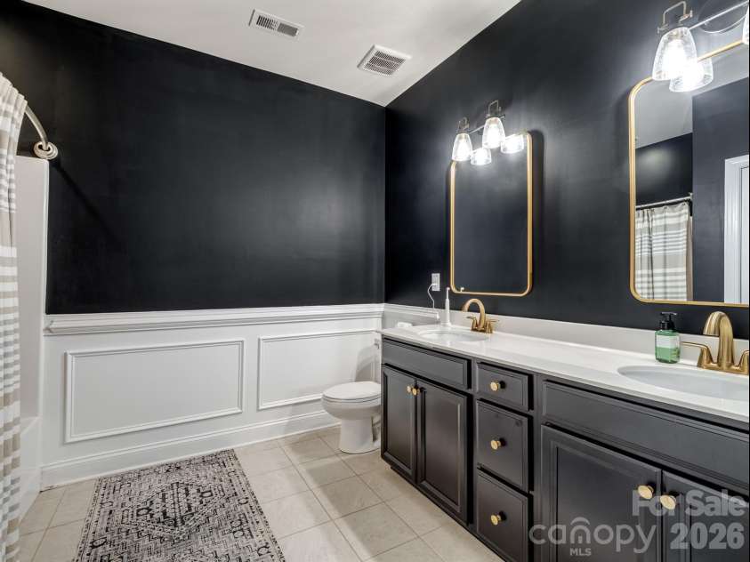 12610 Old Westbury Drive, Cornelius, NC 28031.  MLS# CAR4401913, YatesRealty ID 36783. 
