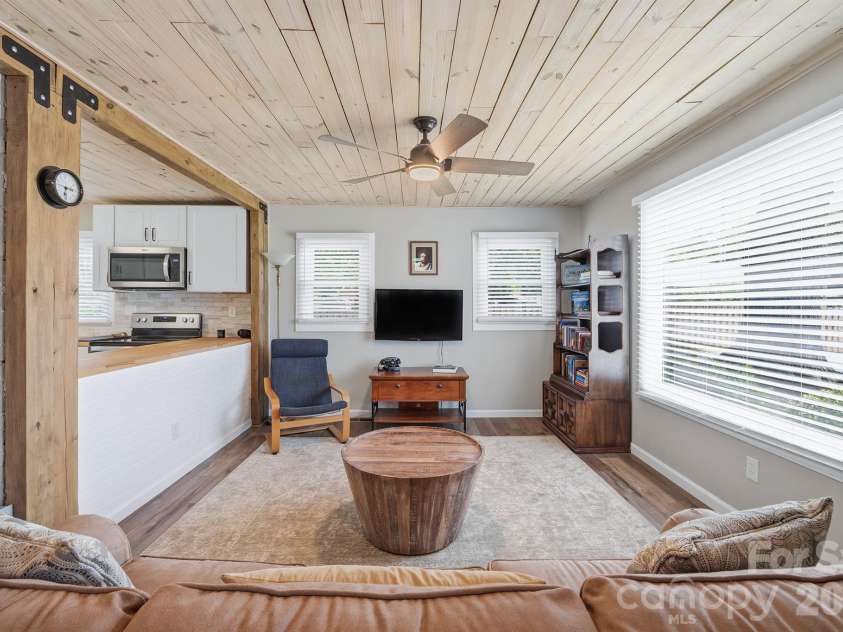 1105 Young Street, Mooresville, NC 28115.  MLS# CAR4402075, YatesRealty ID 36785. 