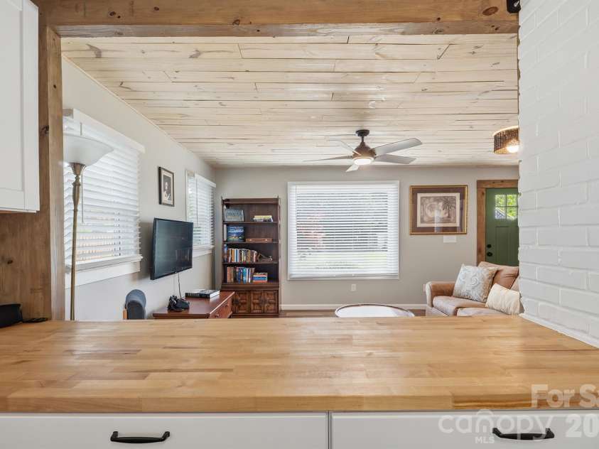 1105 Young Street, Mooresville, NC 28115.  MLS# CAR4402075, YatesRealty ID 36785. 