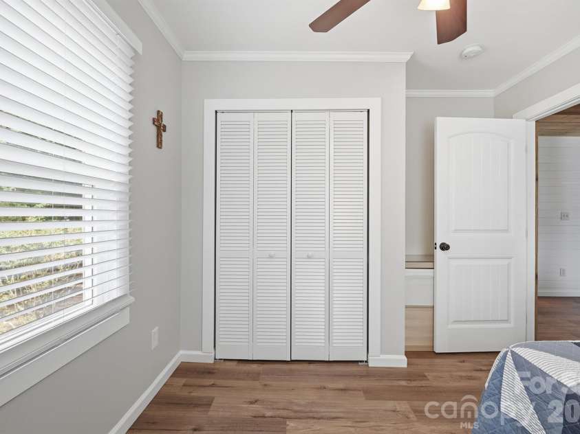 1105 Young Street, Mooresville, NC 28115.  MLS# CAR4402075, YatesRealty ID 36785. 