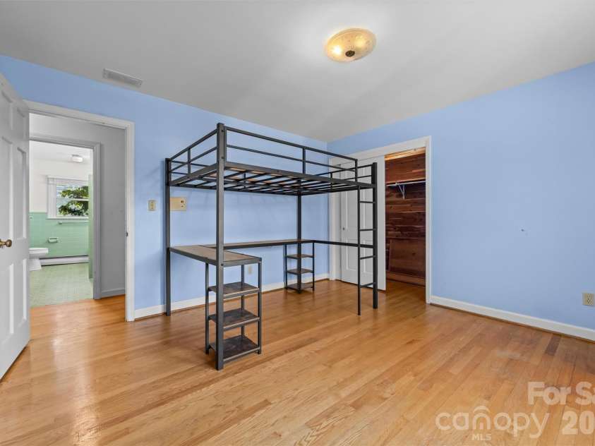 21 Hamburg Drive, Weaverville, NC 28787.  MLS# CAR4402832, YatesRealty ID 36786. Guest Room #2