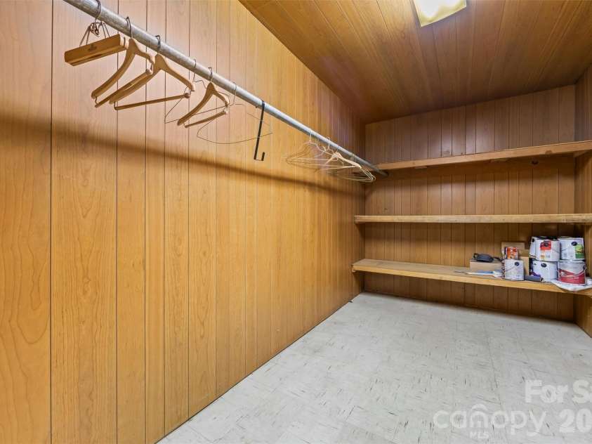21 Hamburg Drive, Weaverville, NC 28787.  MLS# CAR4402832, YatesRealty ID 36786. Storage