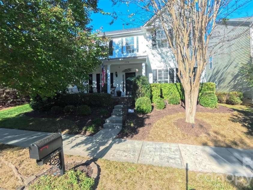 17038 Hugh Torance Parkway, Huntersville, NC 28078.  MLS# CAR4364007, YatesRealty ID 36787. 