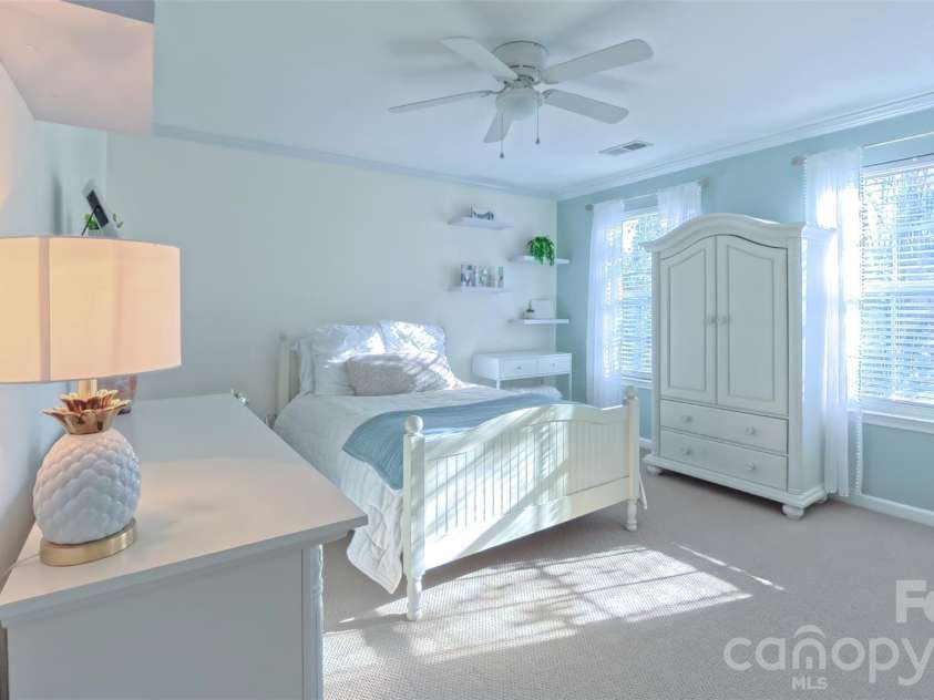 17038 Hugh Torance Parkway, Huntersville, NC 28078.  MLS# CAR4364007, YatesRealty ID 36787. 