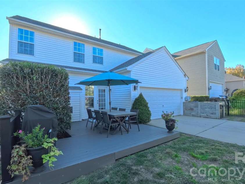 17038 Hugh Torance Parkway, Huntersville, NC 28078.  MLS# CAR4364007, YatesRealty ID 36787. 