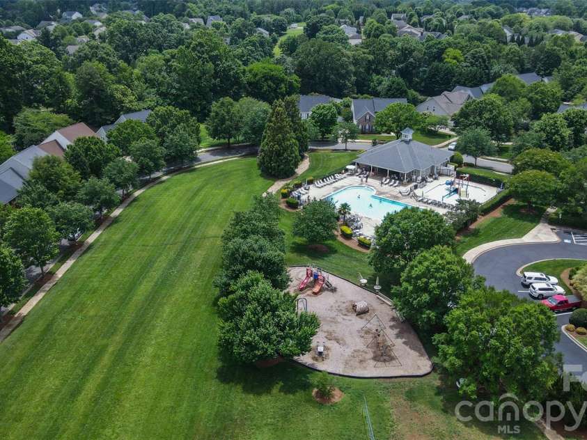 17038 Hugh Torance Parkway, Huntersville, NC 28078.  MLS# CAR4364007, YatesRealty ID 36787. 