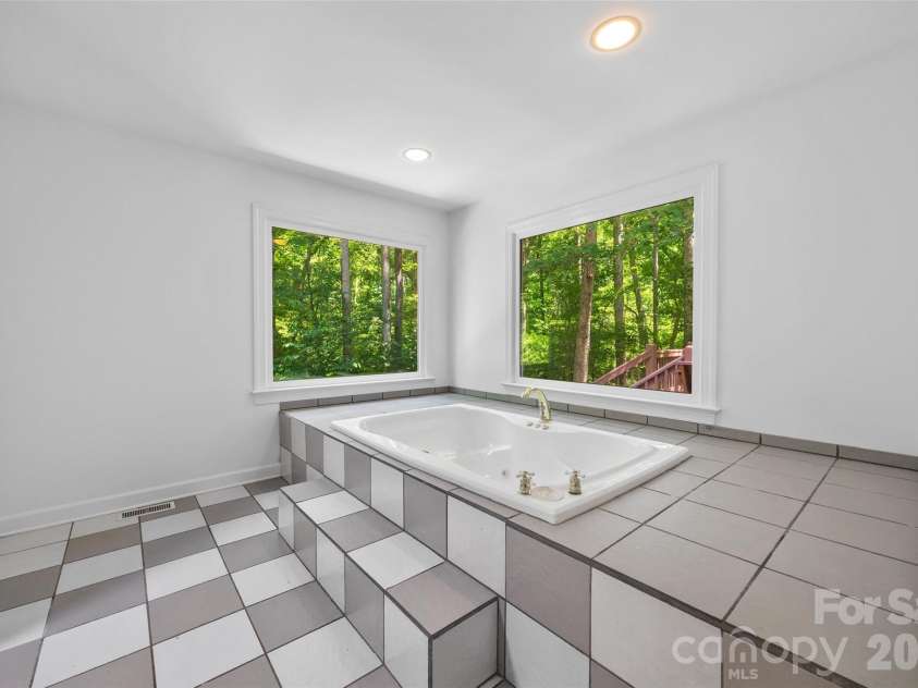 1289 Centennial Drive, Rock Hill, SC 29732.  MLS# CAR4402338, YatesRealty ID 36788. 