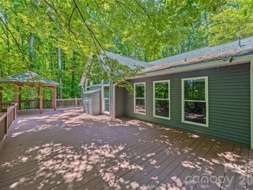 1289 Centennial Drive, Rock Hill, SC 29732.  MLS# CAR4402338, YatesRealty ID 36788. 