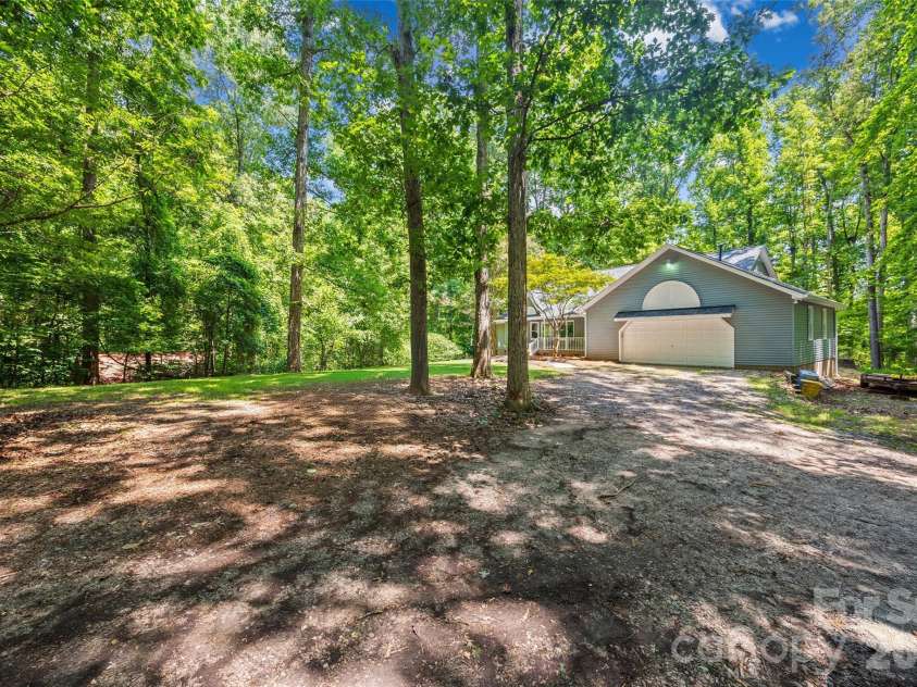 1289 Centennial Drive, Rock Hill, SC 29732.  MLS# CAR4402338, YatesRealty ID 36788. 