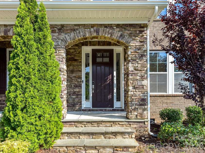 317 Somerled Way, Waxhaw, NC 28173.  MLS# CAR4402966, YatesRealty ID 36789. 