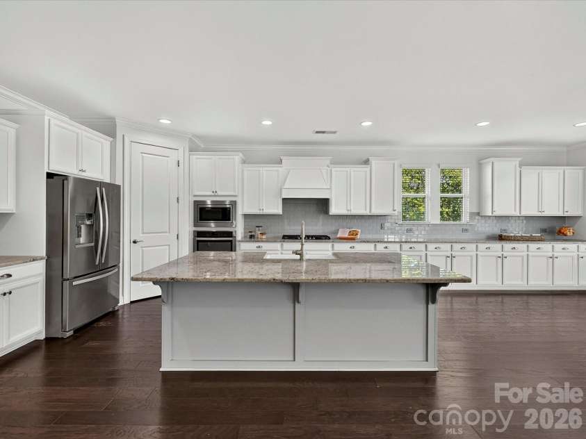317 Somerled Way, Waxhaw, NC 28173.  MLS# CAR4402966, YatesRealty ID 36789. Kitchen