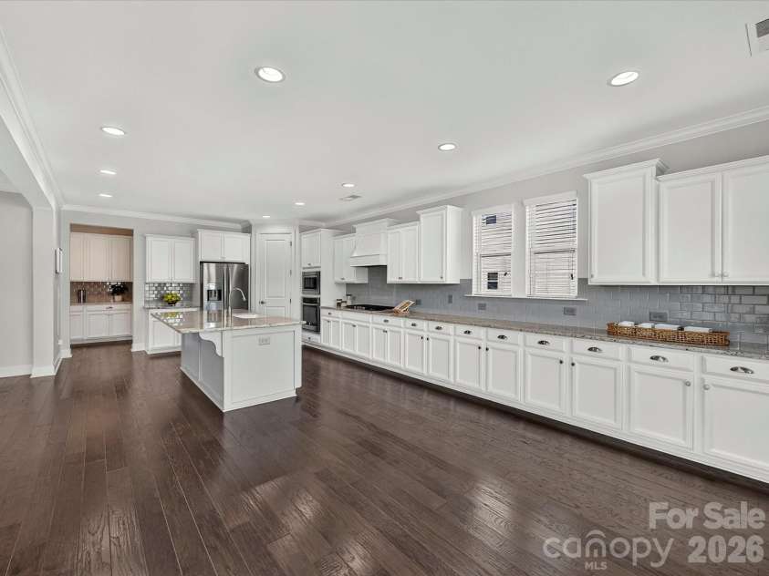 317 Somerled Way, Waxhaw, NC 28173.  MLS# CAR4402966, YatesRealty ID 36789. Kitchen