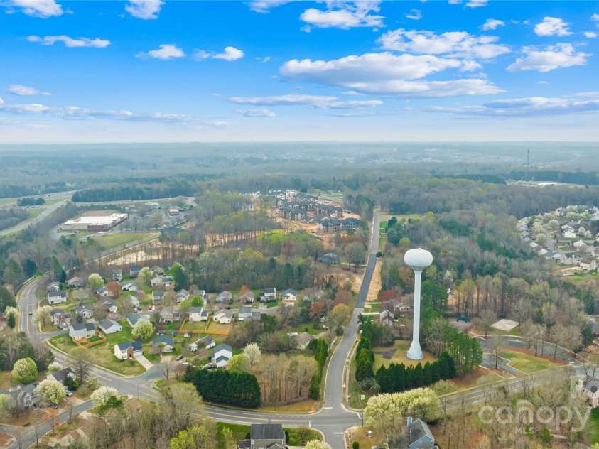 10610 Coulport Lane, Charlotte, NC 28215.  MLS# CAR4308324, YatesRealty ID 3679. 