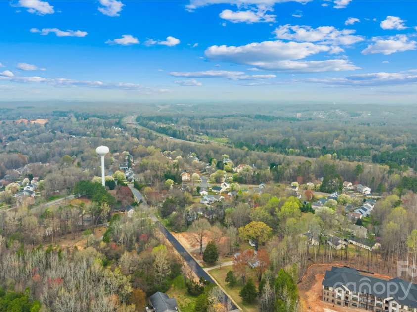 10610 Coulport Lane, Charlotte, NC 28215.  MLS# CAR4308324, YatesRealty ID 3679. 