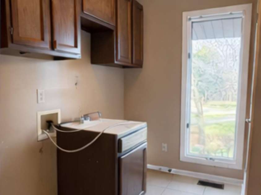 5900 Foxcrest Drive, Mint Hill, NC 28227.  MLS# CAR4330499, YatesRealty ID 3679. 