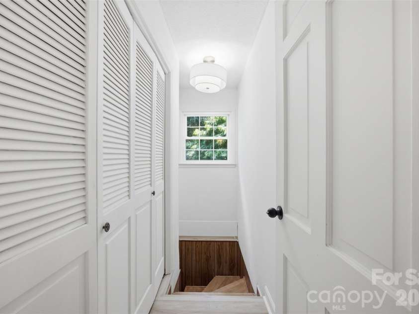 3101 Canterberry Drive, Gastonia, NC 28056.  MLS# CAR4400695, YatesRealty ID 36790. 