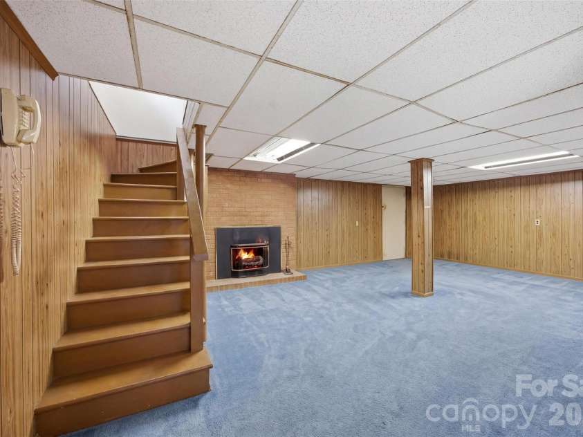 3101 Canterberry Drive, Gastonia, NC 28056.  MLS# CAR4400695, YatesRealty ID 36790. 
