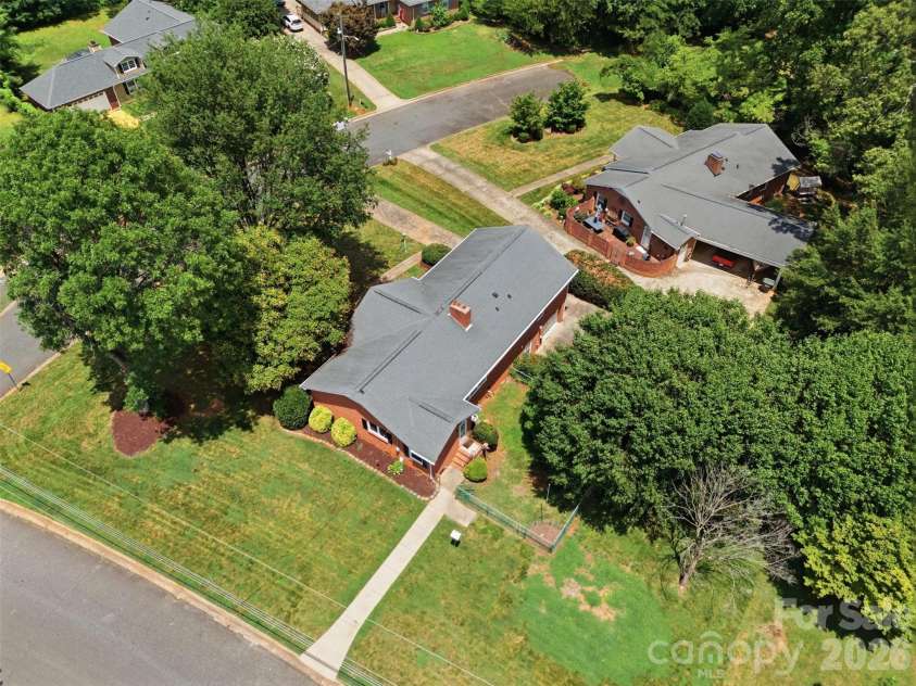 3101 Canterberry Drive, Gastonia, NC 28056.  MLS# CAR4400695, YatesRealty ID 36790. 