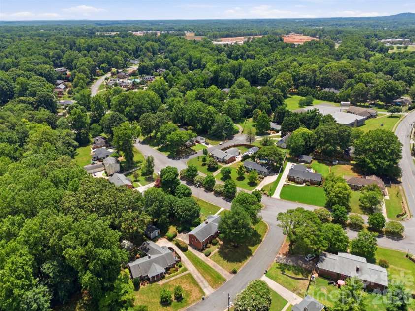 3101 Canterberry Drive, Gastonia, NC 28056.  MLS# CAR4400695, YatesRealty ID 36790. 