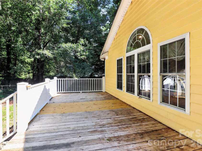 2499 Lazy Oak Drive, Lancaster, SC 297206574.  MLS# CAR4399199, YatesRealty ID 36792. 