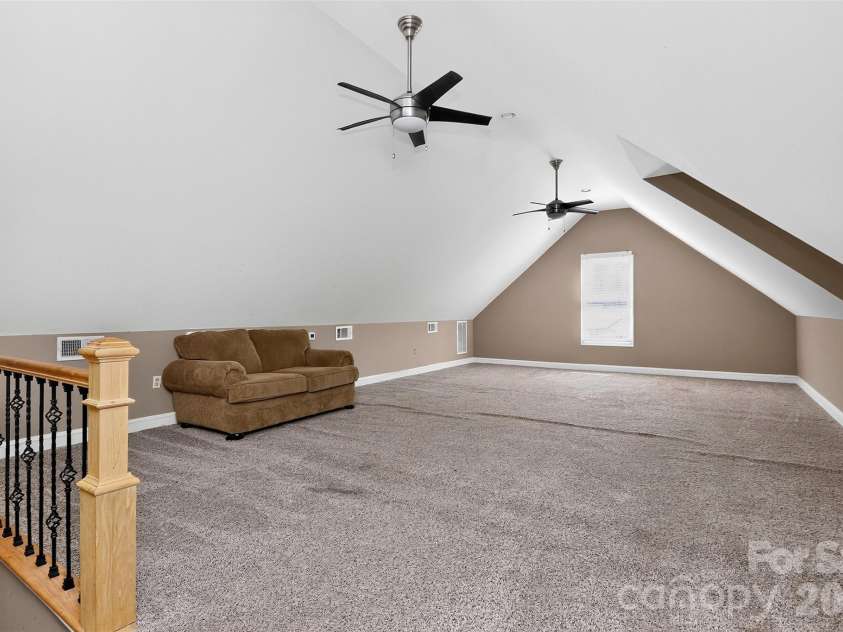 2499 Lazy Oak Drive, Lancaster, SC 297206574.  MLS# CAR4399199, YatesRealty ID 36792. BONUS ROOM OVER GARAGE