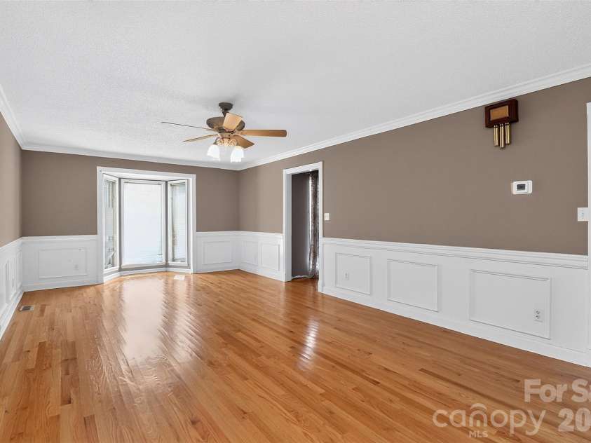 2499 Lazy Oak Drive, Lancaster, SC 297206574.  MLS# CAR4399199, YatesRealty ID 36792. DINING ROOM