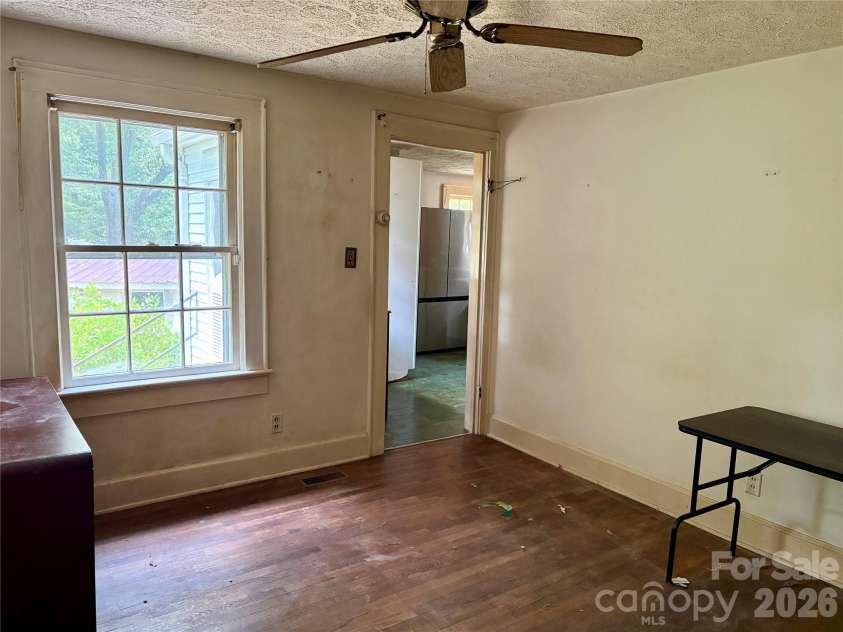 406 Circle Drive, Shelby, NC 28150.  MLS# CAR4400703, YatesRealty ID 36794. 