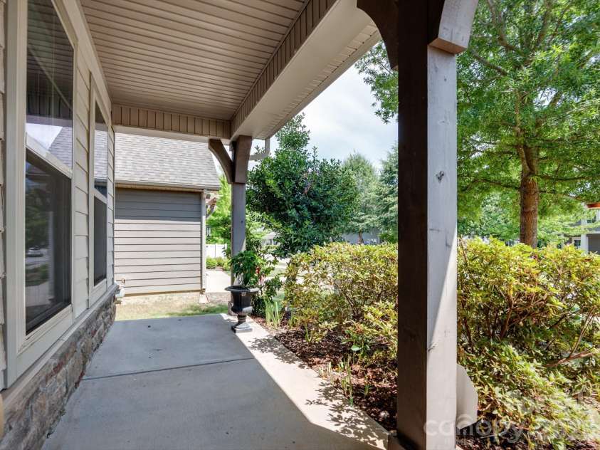 2020 Pinyon Lane, Lancaster, SC 29720.  MLS# CAR4399255, YatesRealty ID 36796. 