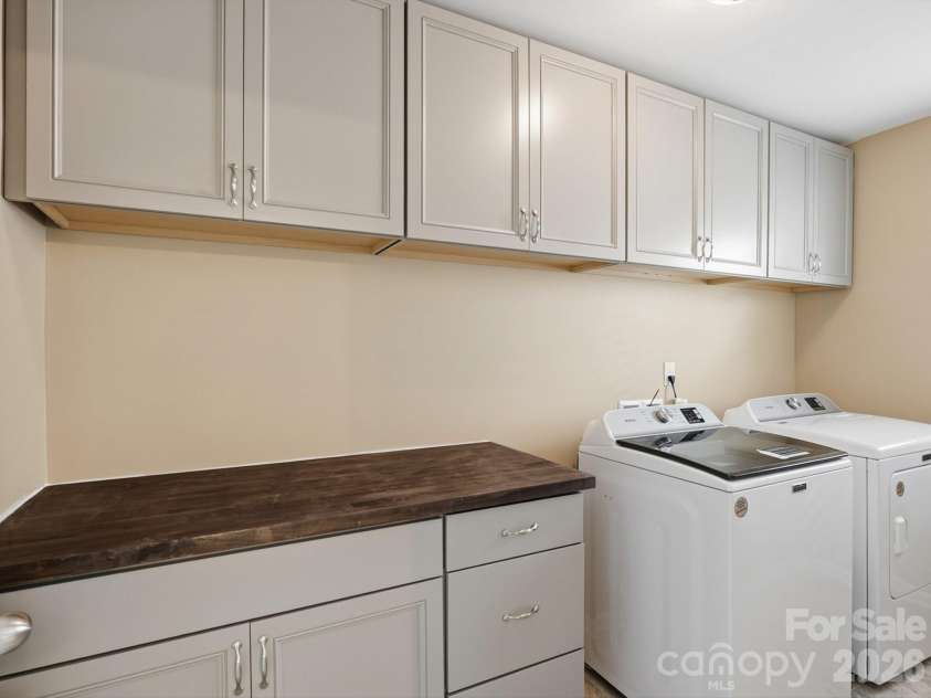 2020 Pinyon Lane, Lancaster, SC 29720.  MLS# CAR4399255, YatesRealty ID 36796. 