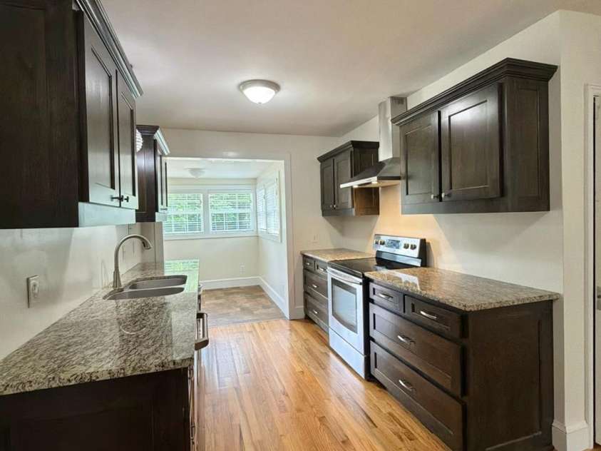917 Pine Street, Blacksburg, SC 29702.  MLS# CAR4421178, YatesRealty ID 36797. 
