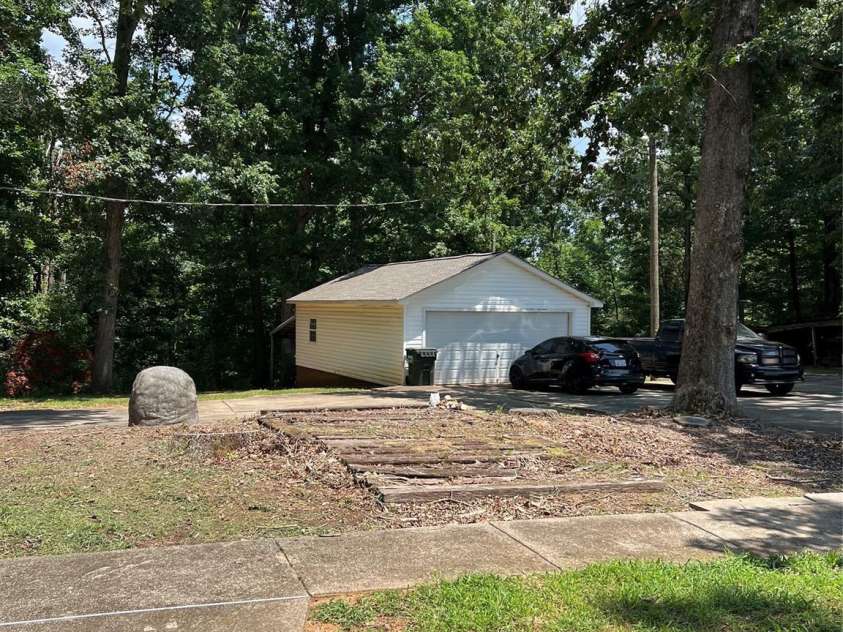 11204 Williams Road, Mint Hill, NC 28227.  MLS# CAR4274437, YatesRealty ID 368. 