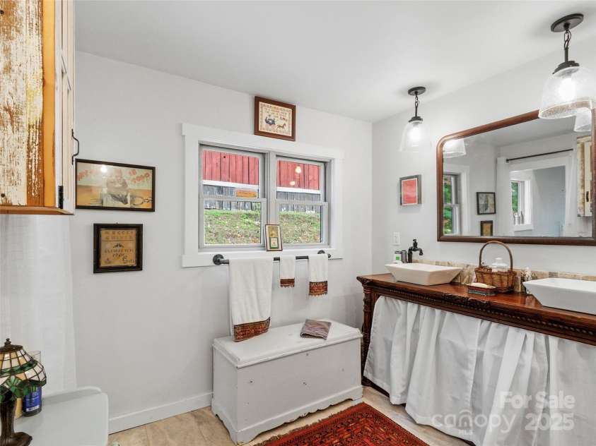 407 Terrell Drive, Bakersville, NC 28705.  MLS# CAR4304322, YatesRealty ID 368. 