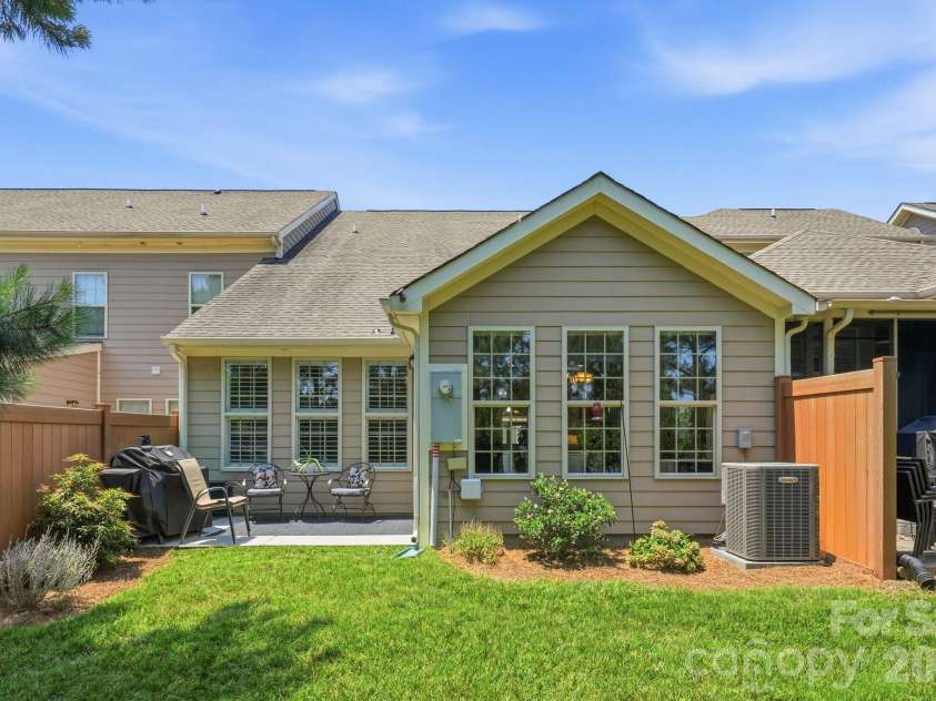 3025 Callaway Court, Cramerton, NC 28032.  MLS# CAR4401317, YatesRealty ID 36800. 