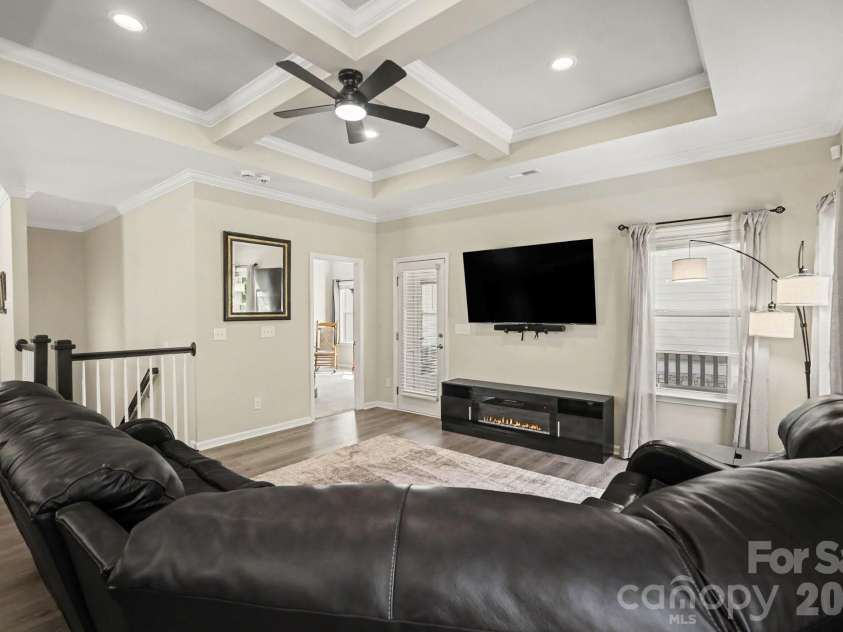 24562 Blue Heron Circle, Lancaster, SC 29720.  MLS# CAR4402586, YatesRealty ID 36802. Great Room