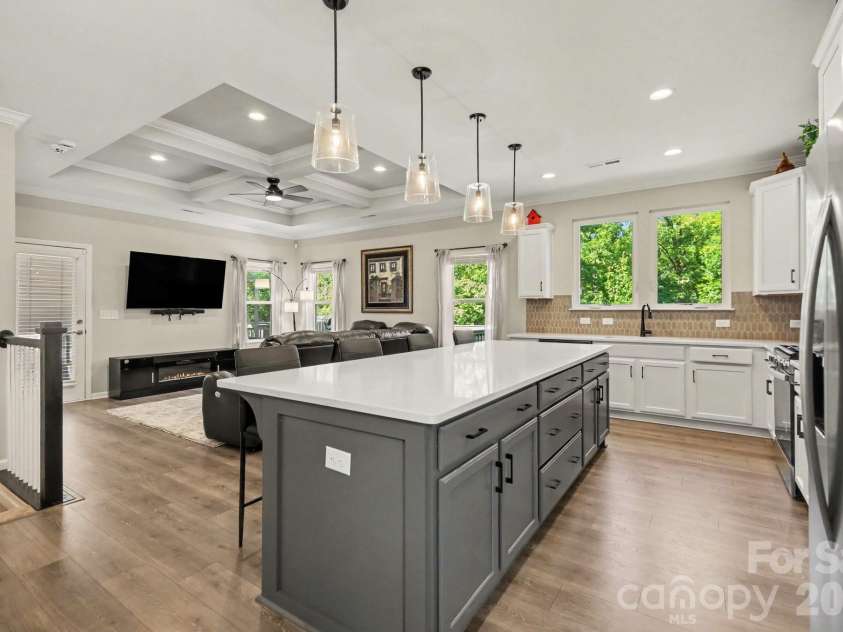 24562 Blue Heron Circle, Lancaster, SC 29720.  MLS# CAR4402586, YatesRealty ID 36802. Kitchen