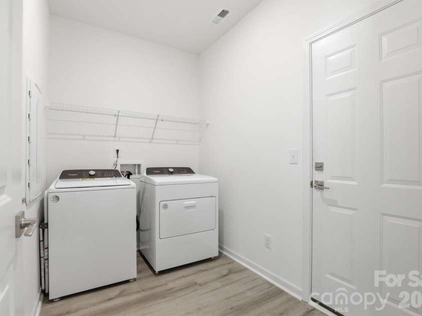 132 Lancashire Court, Denver, NC 28037.  MLS# CAR4396415, YatesRealty ID 36806. Laundry room
