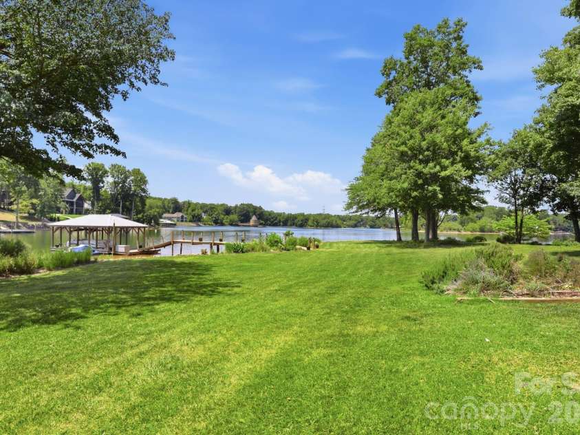7631 Dellinger Road, Denver, NC 28037.  MLS# CAR4395750, YatesRealty ID 36807. 
