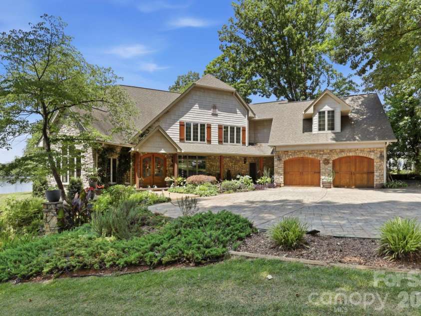 7631 Dellinger Road, Denver, NC 28037.  MLS# CAR4395750, YatesRealty ID 36807. 