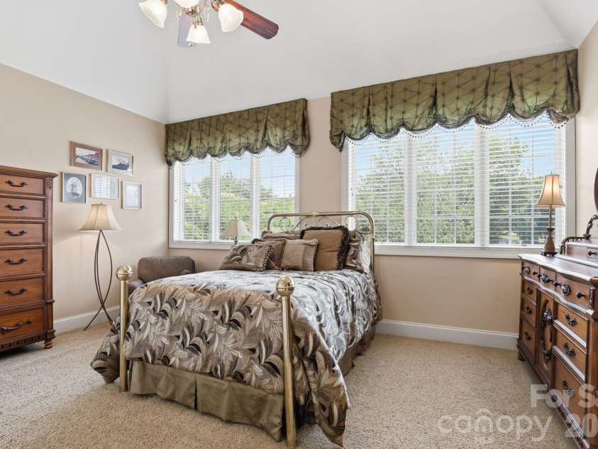 7631 Dellinger Road, Denver, NC 28037.  MLS# CAR4395750, YatesRealty ID 36807. Guest Bed